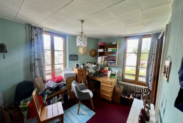 6 Rooms House, Village house