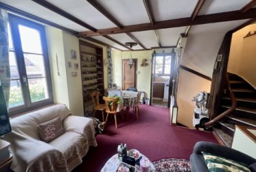 6 Rooms House, Village house