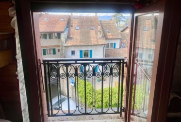 6 Rooms House, Village house