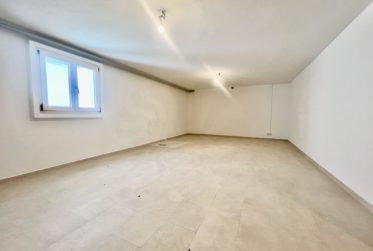6 Rooms House, Semi-detached house