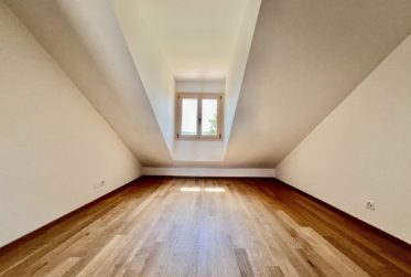 6 Rooms House, Semi-detached house
