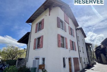 6 Rooms House, Village house