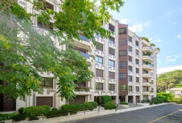 Lumineux appartement 4 pièces avec piscine intérieure
