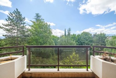 Lumineux appartement 4 pièces avec piscine intérieure