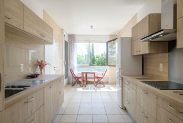 Lumineux appartement 4 pièces avec piscine intérieure