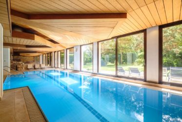 Lumineux appartement 4 pièces avec piscine intérieure