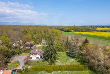 En Co-exclusivité: Spacieuse Maison familiale avec forêt attenante