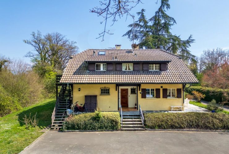 En Co-exclusivité: Spacieuse Maison familiale avec forêt attenante