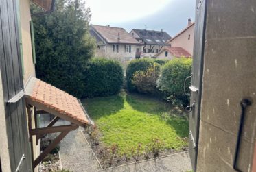 En exclusivité: Maison de village avec deux logements, 11 pièces / 6 chambres