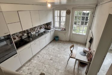 En exclusivité: Maison de village avec deux logements, 11 pièces / 6 chambres