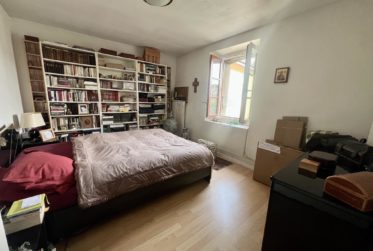 En exclusivité: Maison de village avec deux logements, 11 pièces / 6 chambres