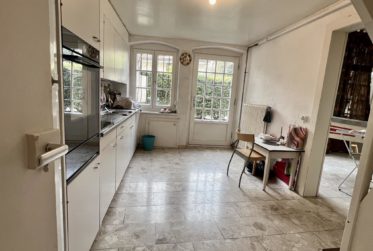 En exclusivité: Maison de village avec deux logements, 11 pièces / 6 chambres