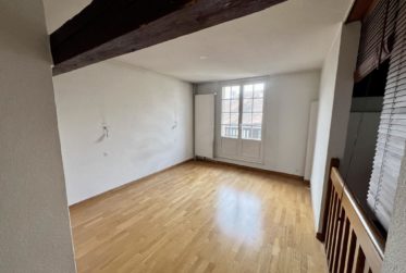 En exclusivité: Maison de village avec deux logements, 11 pièces / 6 chambres