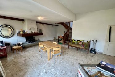 En exclusivité: Maison de village avec deux logements, 11 pièces / 6 chambres