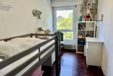 En exclusivité: Lumineux appartement familial de 5 pièces à la Gradelle