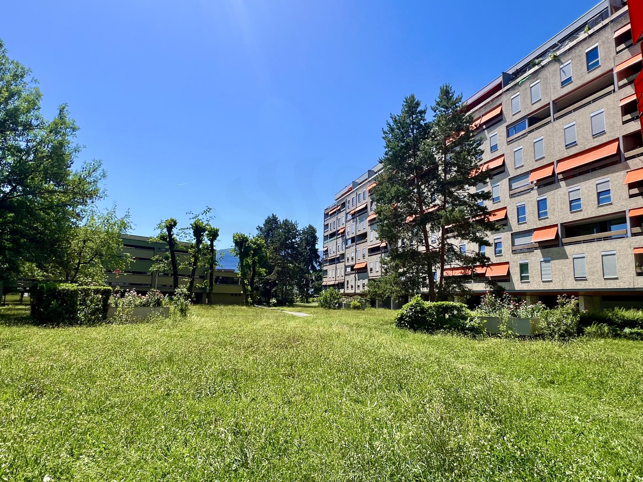 En exclusivité: Lumineux appartement familial de 5 pièces à la Gradelle
